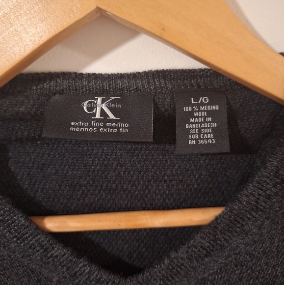 Calvin Klein Sweater - Dark Grey Size Large 100% Merino Wool - Picture 3 of 3
